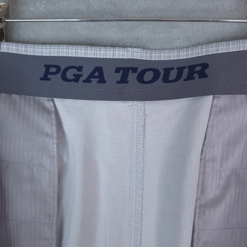 PGA Tour Golf Shorts Mens 44x9 Light Blue Plaid Flat Front Performance Stretch